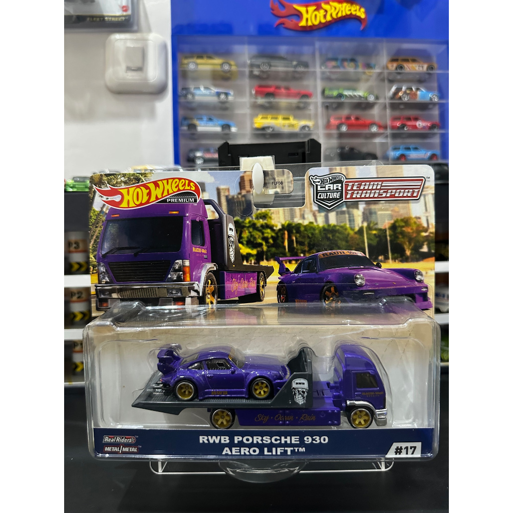 HOT WHEELS TEAM TRANSPORT