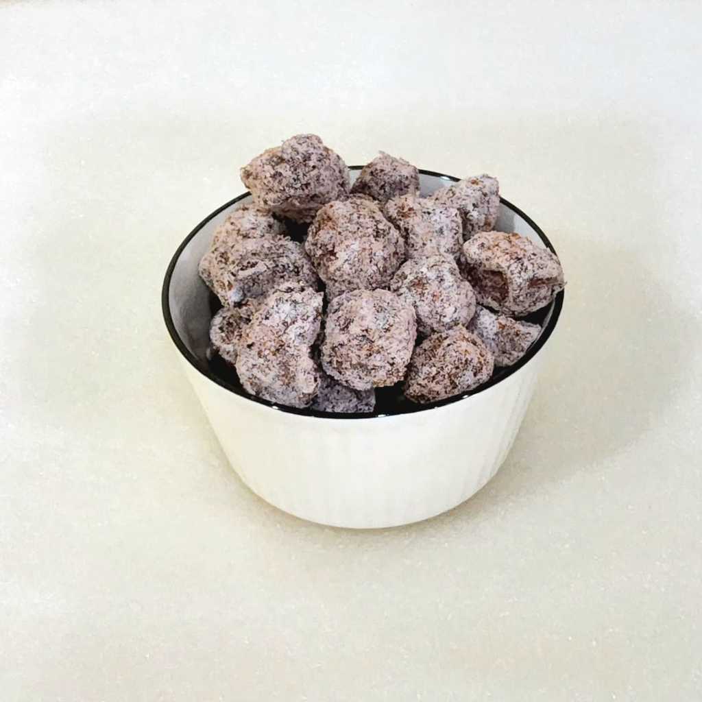 

( BIJI ) Kiamboy Biji Asin / Plum Putih / Semboi Kiamboi Putih untuk Asinan 100 gram