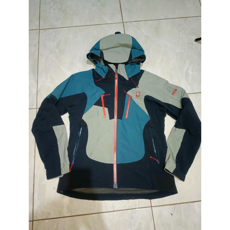 Jaket outdoor BlackYak goretex waterproof