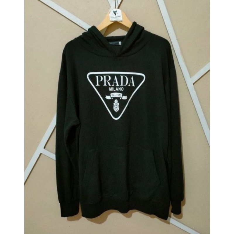 Prada Sweater Hitam Milano