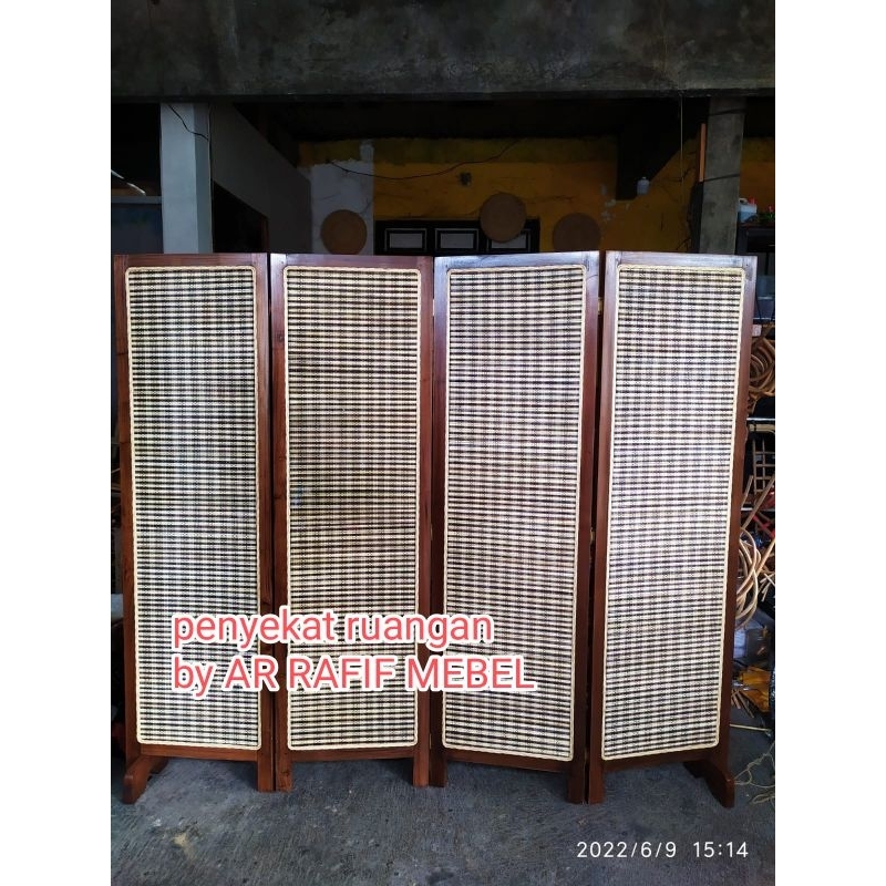 penyekat ruangan rotan / penyekat ruangan / partisi rotan / rono rotan / pembatas ruangan rotan