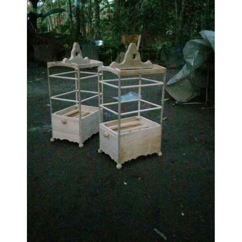 Ambrukan Sangkar untulan jati