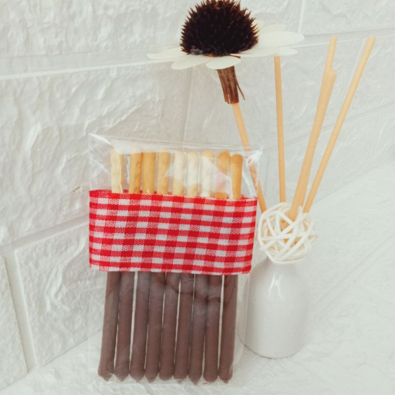 

MINI GIFT SNACK CHOCOLATE STIK FOR KIDS