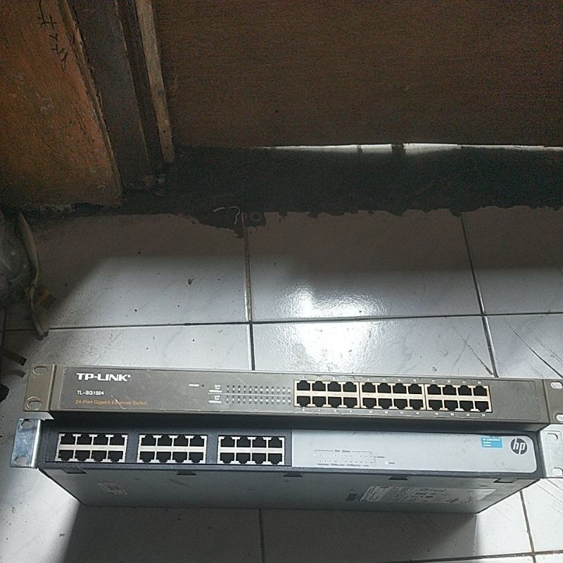 switch hub 24 port gigabit