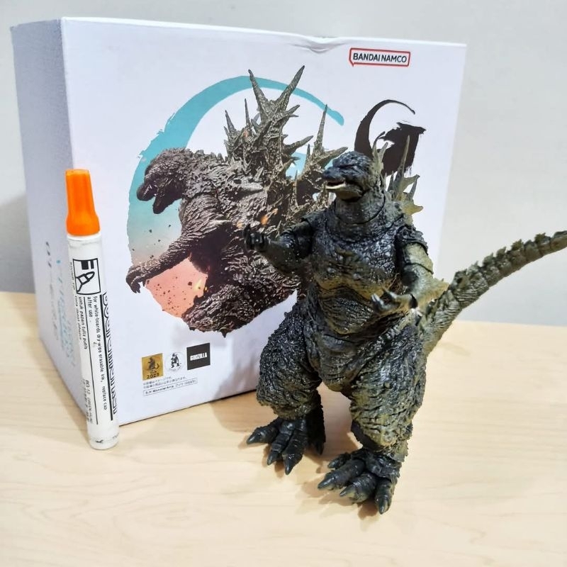 mainan action figureBandai Godzilla Minus One Godzilla 2023 S.H.MonsterArts Figuretinggi sekitar 6 i