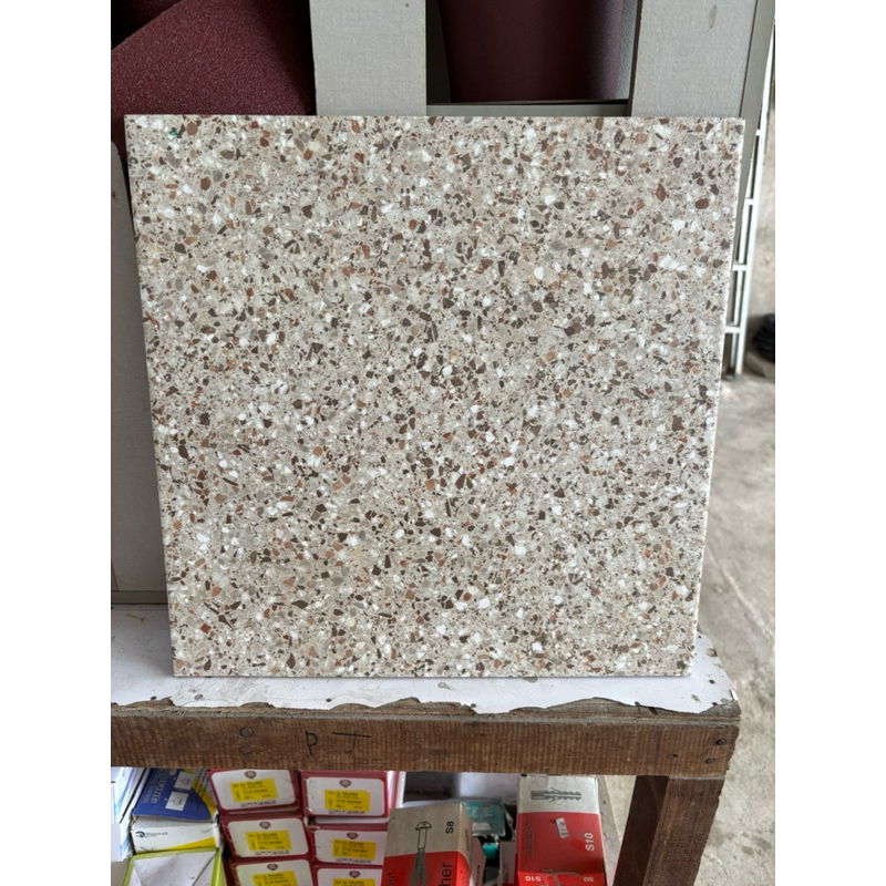KERAMIK LANTAI GARASI WC ANTI SLIP 40X40 ASIA TILE OMEGA BROWN GREY KW 1