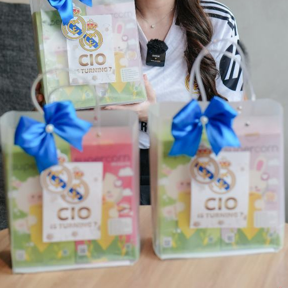 

Hampers birthday supercorn isi 2 box