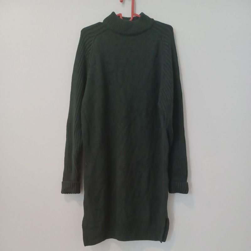 sweater model tunik hijau botol brand size M