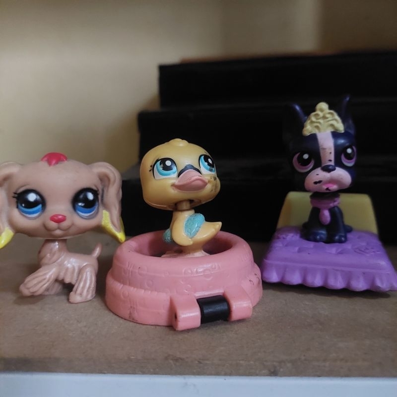 Little Pet Shop (LPS) Figure Preloved