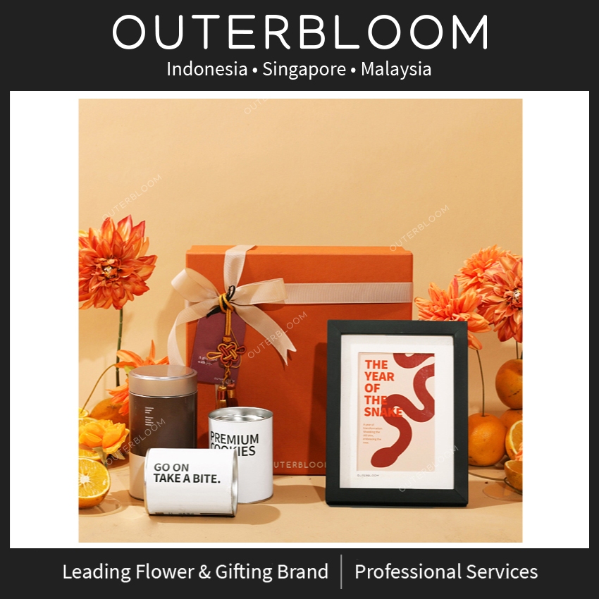 

Outerbloom Fortune Wonderbox Hampers