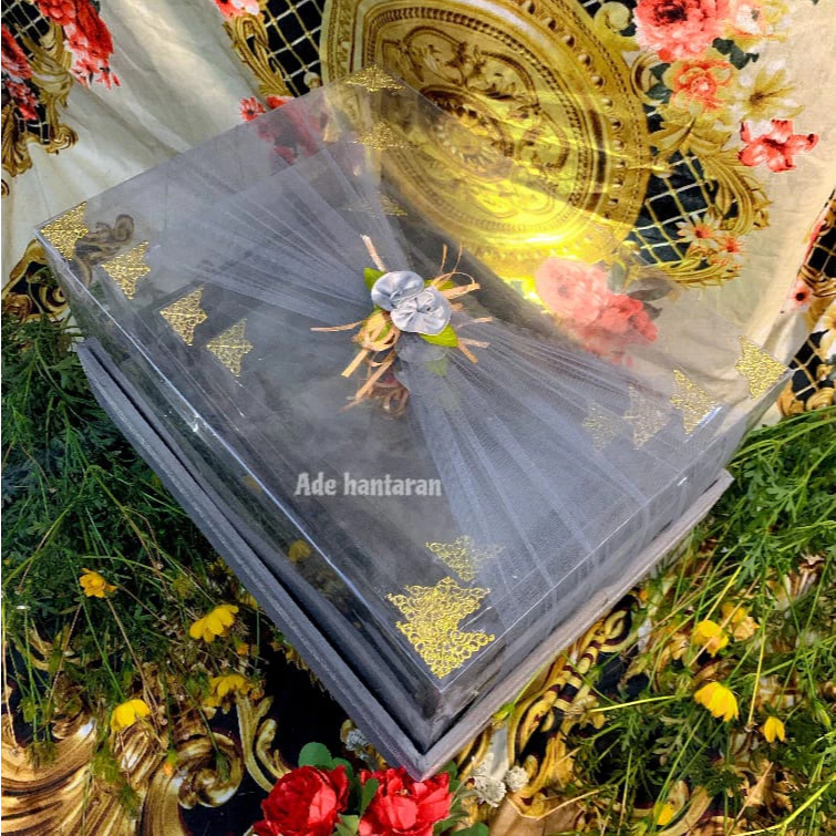 

Kotak Hantaran Seserahan Pernikahan Isi 4 + Tutup Mika Hias Mewah Langsung Pakai Praktis Mudah Termurah Tile