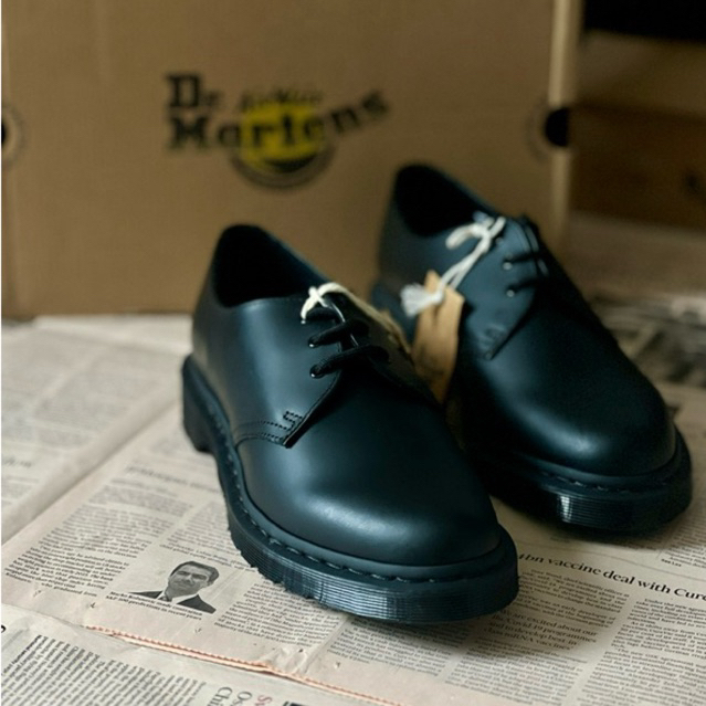 Sepatu Dr. Martens 1461 Mono Black