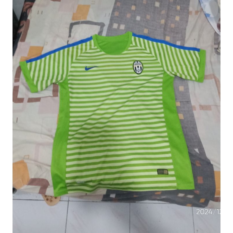 Jersey Training Juventus UCL Hijau 2014/15