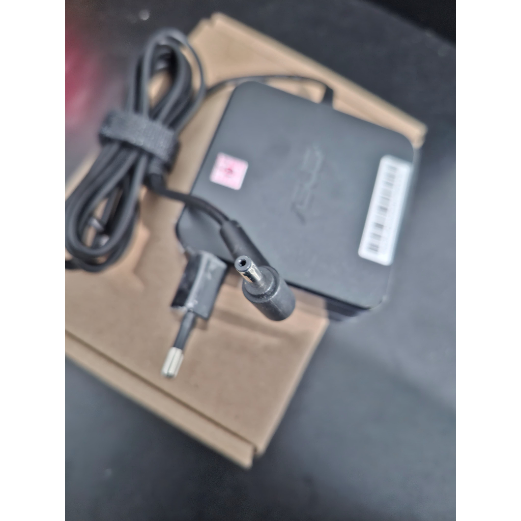 Adaptor Asus 19v 3.42a 65Watt Square Jack Kecil DC 40135 X441MA X441U E203 X46U X456UA X456UB X456UF