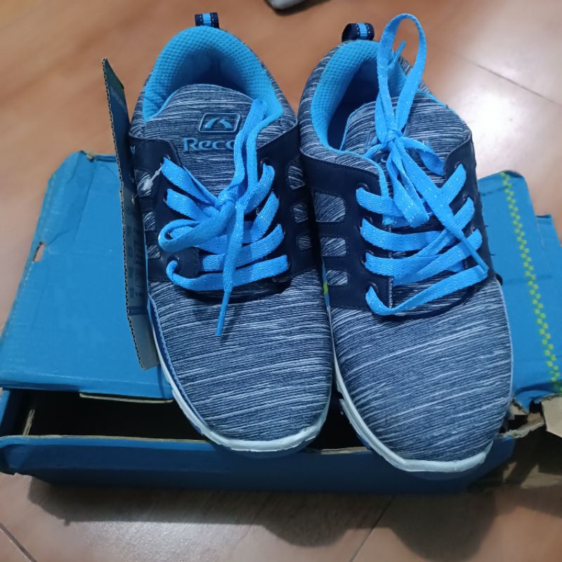 sepatu wanita record