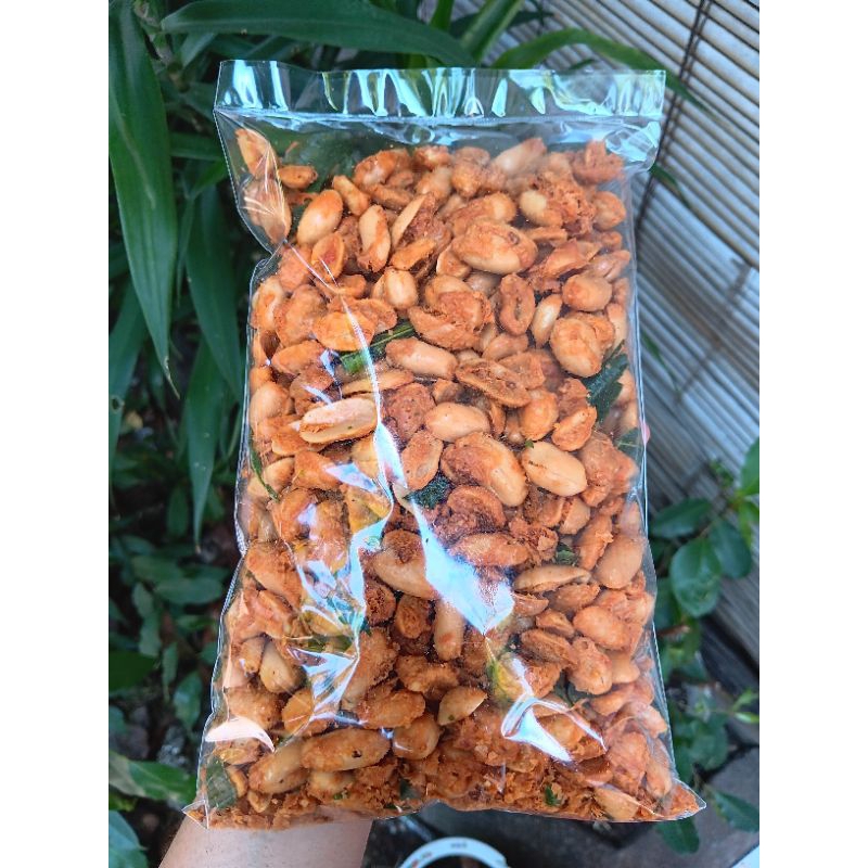 

KACANG KAPRI BALI BUMBU DAUN JERUK 500gr