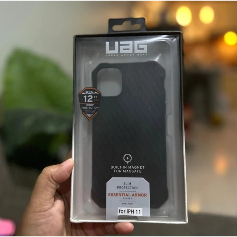 UAG Essential armor Iphone 11 Pro case