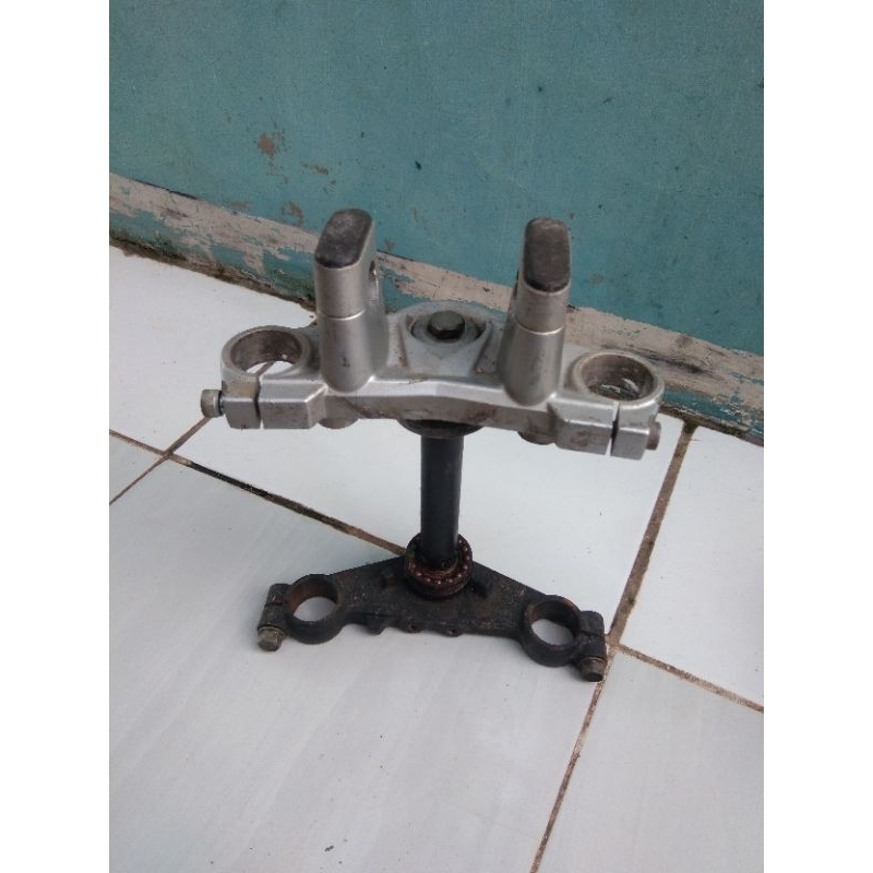 segitiga vixion new original