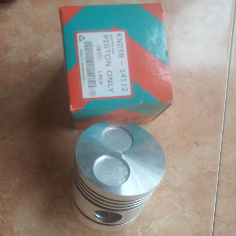piston kubota KND5B & KND 105