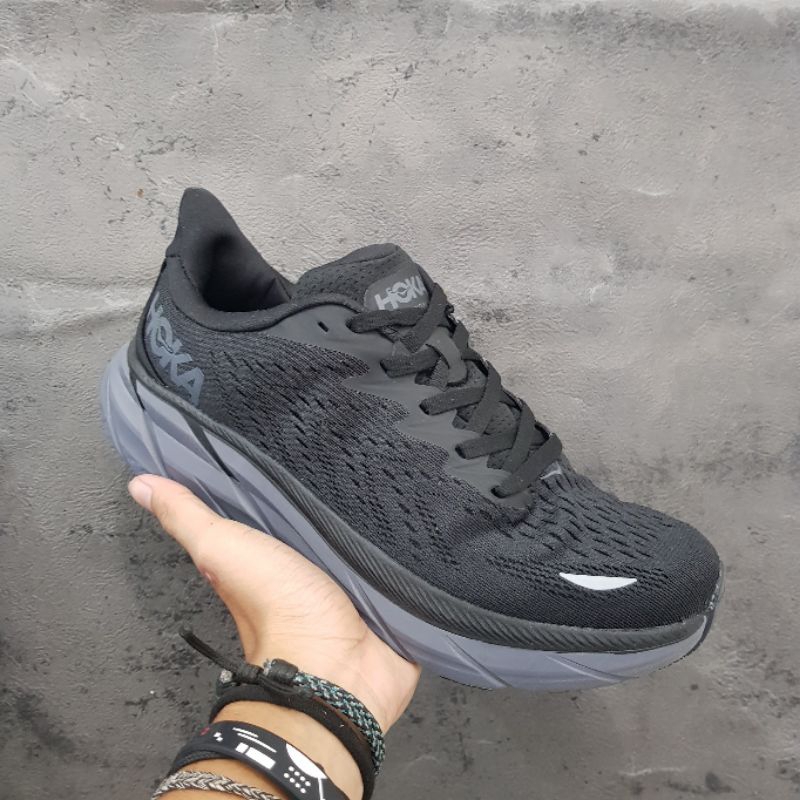 Hoka Clifton 8 Black