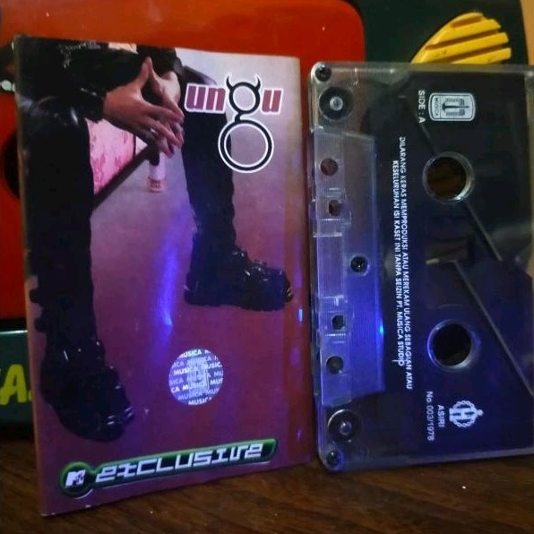 kaset pita Ungu tempat terindah