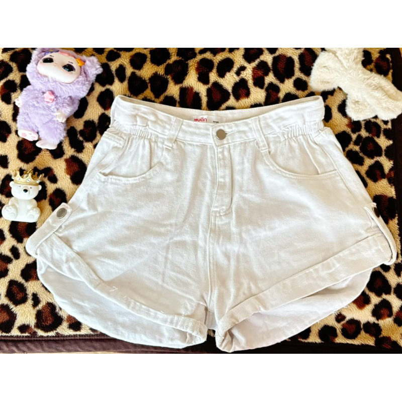 Yuan Market White Jeans Pants