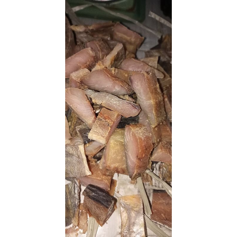 

TENGIRI DAGING POTONG KECIL