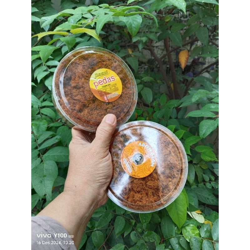 

Abon Ayam Karwati 150 gram. Asli Cianjur. Enak, Gurih simpel. Rasa Ori & Pedas. Untuk semua umur. Praktis