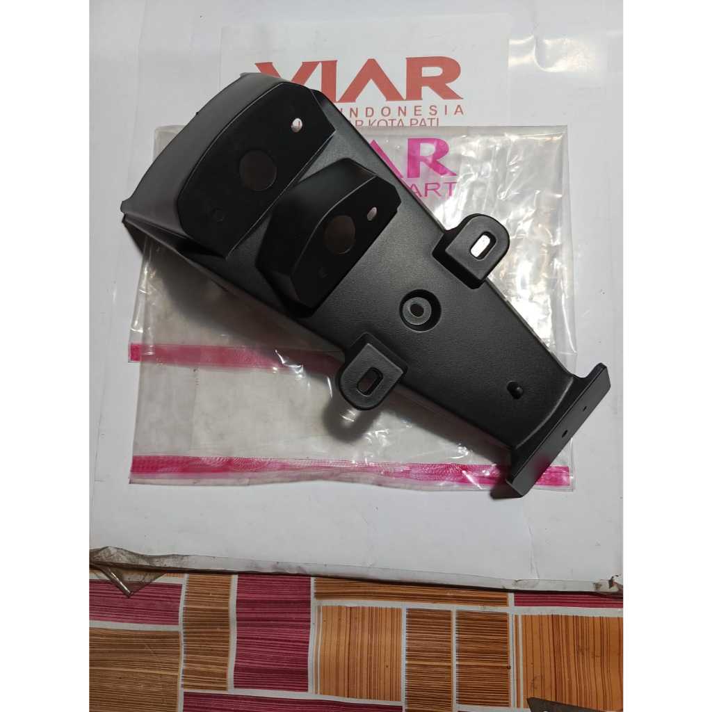 spakbor belakang bawah viar cross x 150 200gt (rr fender)