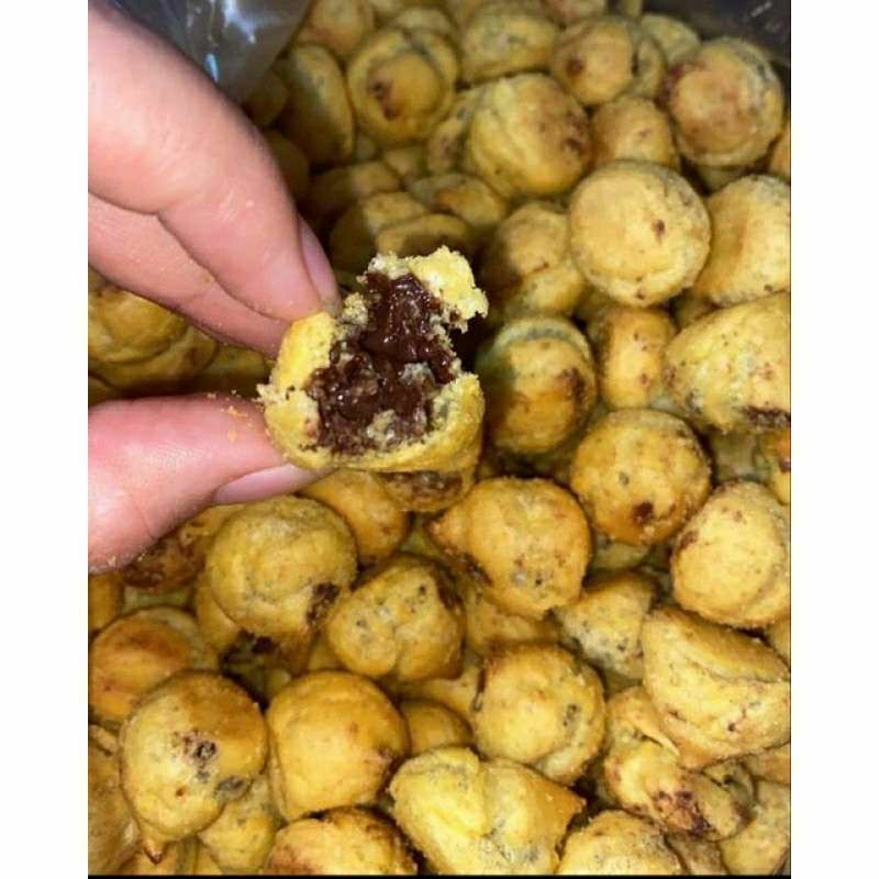 

soes Coklat Betseller Rasa coklat dan gurih renyah