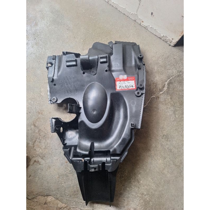 rear fender inner spakbor slebor belakang dalam kolong honda spacy karbu Fi injeksi original ahm hon