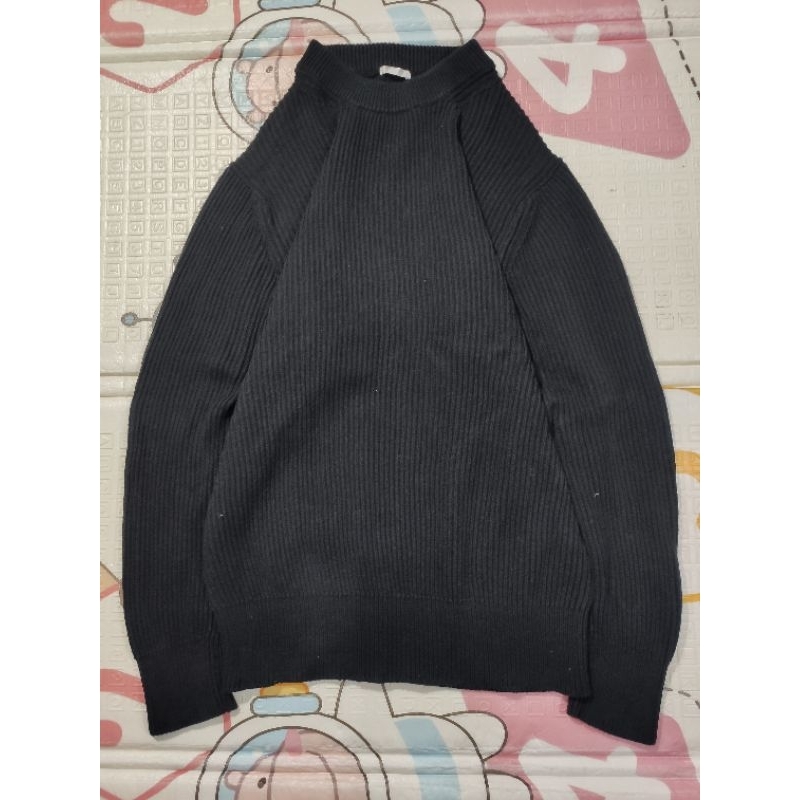 knitwear GU hitam