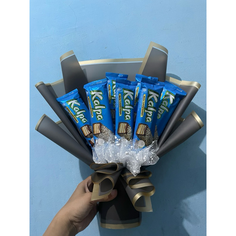 

( READY STOK ) BOUQUET SNACK KALPA / HADIAH WISUDA/KADO ANIV/