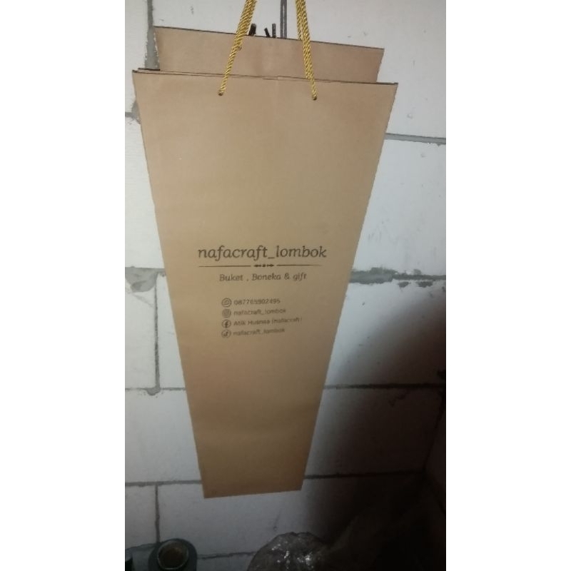 

buket paperbag 30 x 15 x 60 sablon