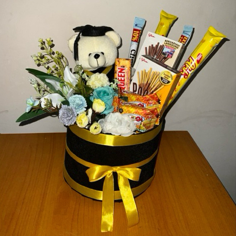 

Parcel Buket Wisuda Snack / Parcel Buket Ulang tahun Snack / Parcel Buket Bunga