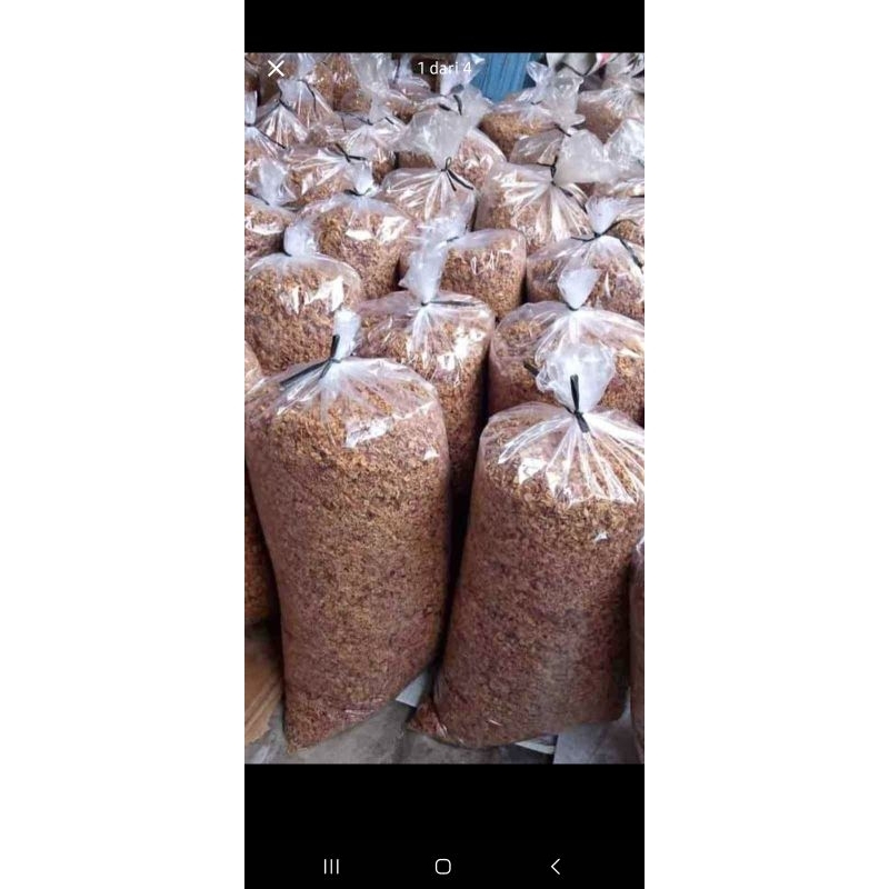 

Bawang goreng kriuk untuk perbaksoan