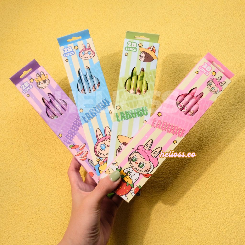

PENSIL 2B LABUBU FREE RAUTAN HARGA 1 BOX ISI 12 PCS PENSIL KAYU LABUBU PENSIL BOX LABUBU HELIOSS.CO