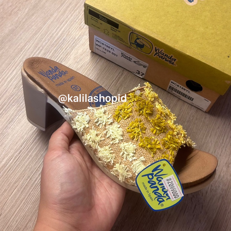 Sandal Wanda Panda Wella Original (Ready Stock)