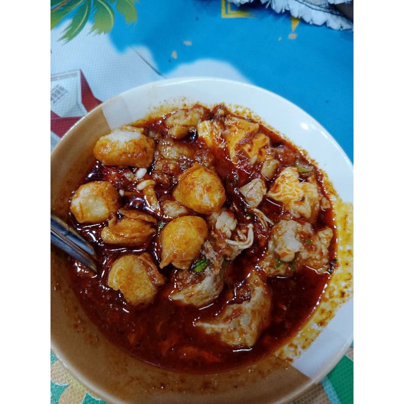 

Pentol Isi Daging Mix Pentol Urat Bumbu Kuah Rempah Mercon Spesial