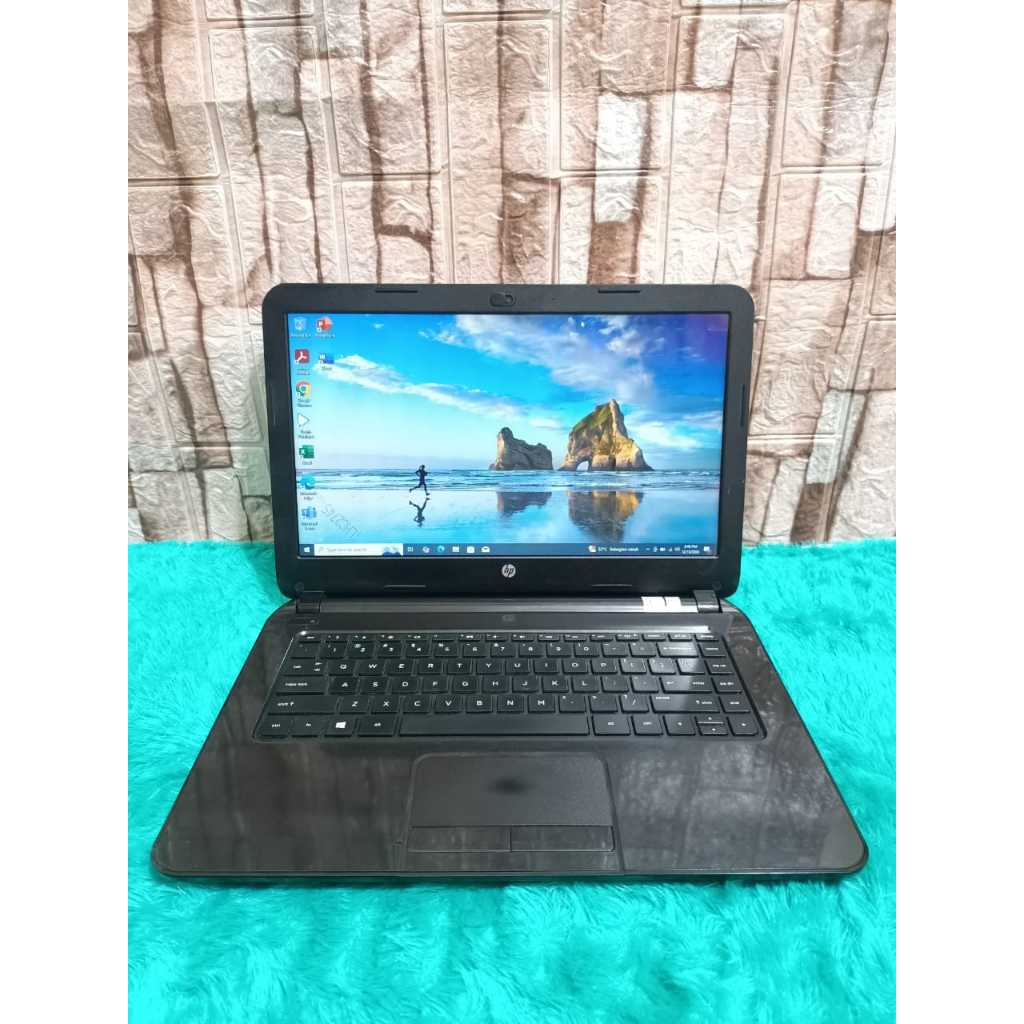 HP 14 AMD A4-5000 Ram 8GB SSD 120Gb