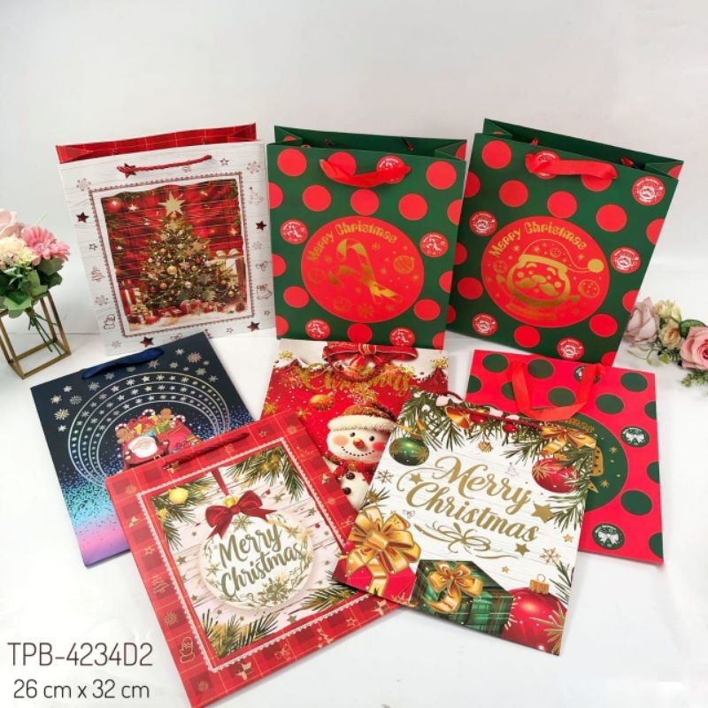 

PAPERBAG NATAL MERRY CHRISTMAS ANEKA MOTIF GAMBAR UKURAN L / PAPERBAG UKURAN L NATAL MERRY CHRISTMAS