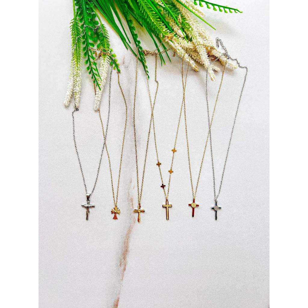 Kalung salib / kalung salib titanium / kalung salib anti karat