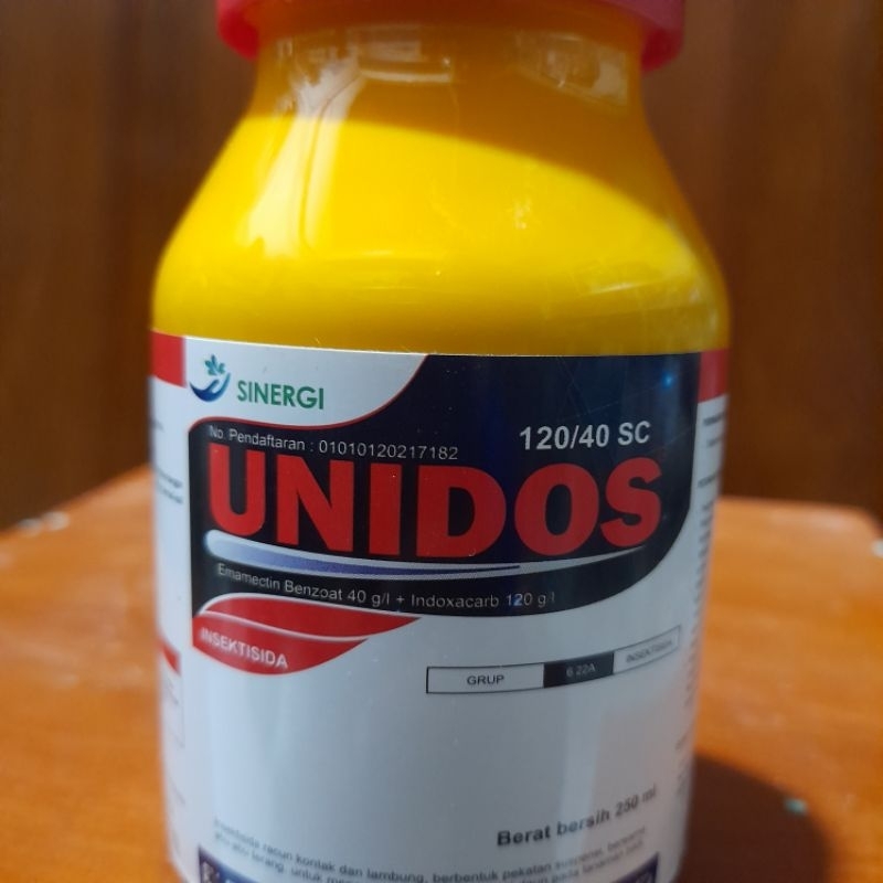 Insektisida UNIDOS 120/40SC 250ml bahan aktif : emamectin Benzoat 40g/l +  Indosakarb 120g/l