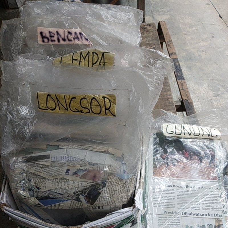 kliping berita koran/artikel koran bencana dll