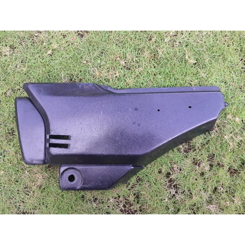 Tepong bok aki tutup aki honda gl pro gl max sebelah kiri original