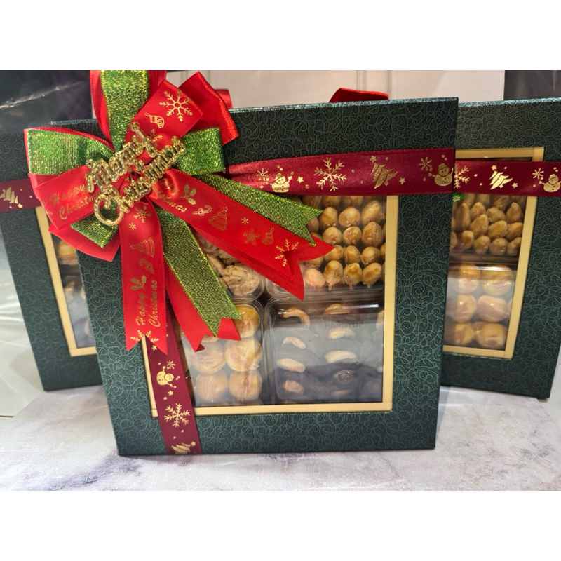 

Hampers Natal Tahun Baru Kue Kering Paket Gift Box Kastengel Nastar Sagu Keju Cokelat Kacang Mede