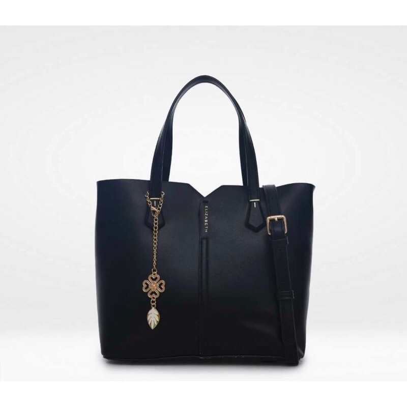 Tas Tangan Hitam dengan Gantungan Rambut Emas - Elizabeth