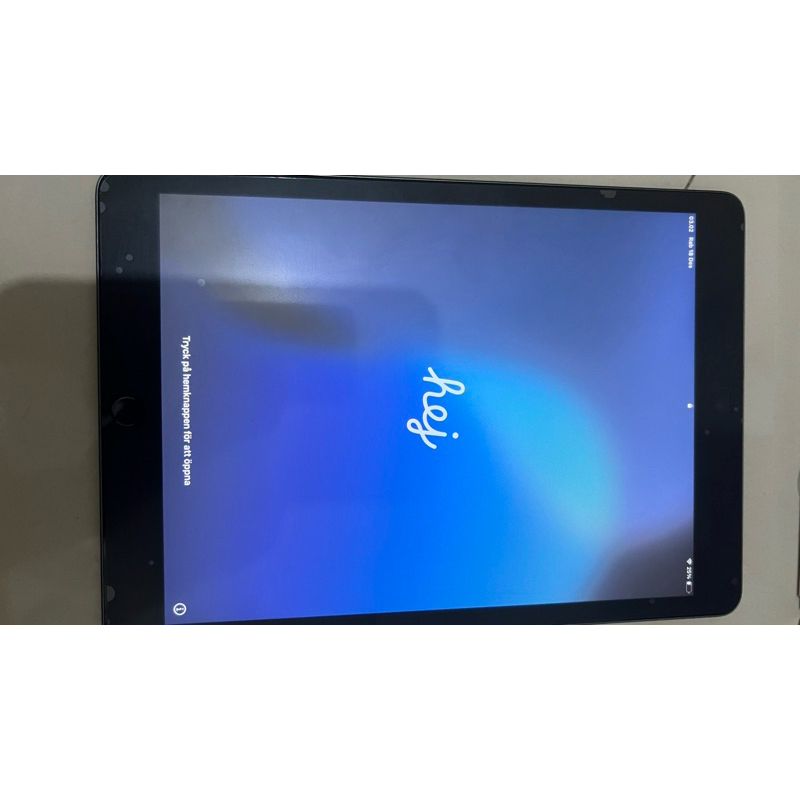 IPAD 9 Second 64GB Gray Free uneed stylus + 2nib free case terpasang paperlike