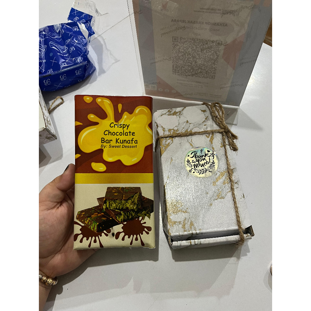 

CHOCOLATE DUBAI CRISPY PISTACHIO KUNAFE PREMIUM LOKAL