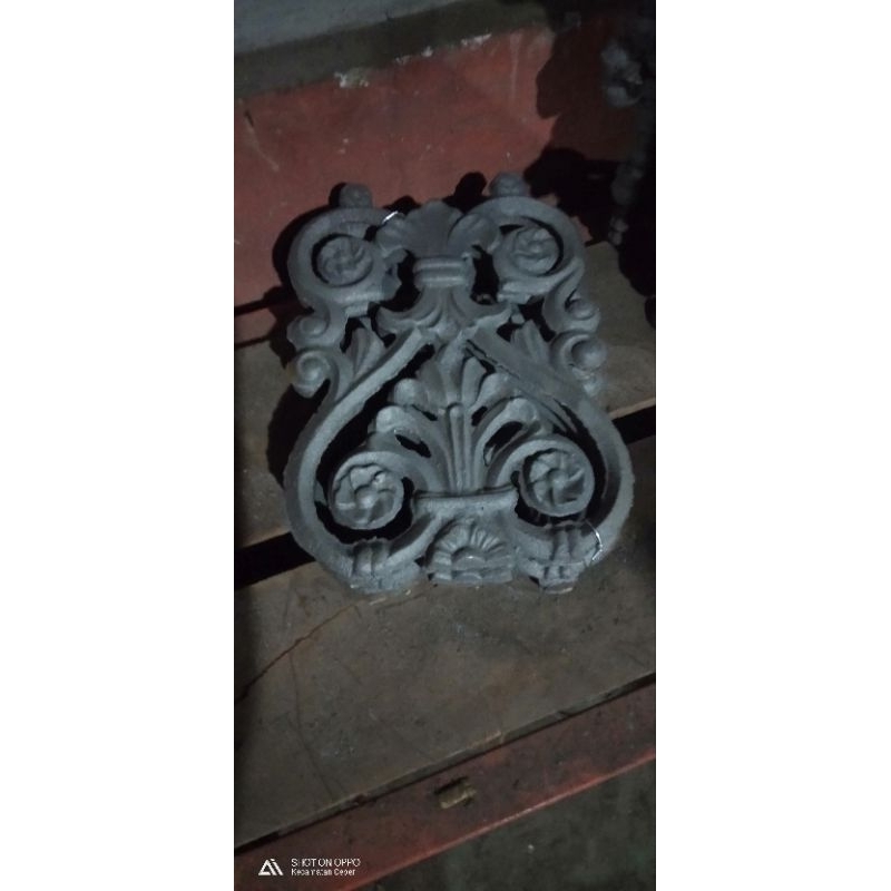 ornamen pagar besi cor TG A4